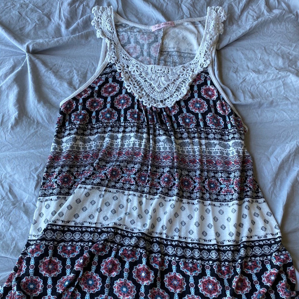 flowy floral tank top with lace collar